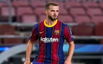 چلسی به دنبال انتقال قرضی هافبک بوسنیایی بارسا