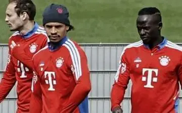 مانه عذرخواهی کرد و بخشیده شد