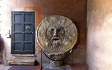 سنگی که دست افراد دروغگو را می بلعد!