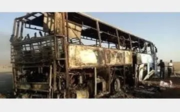 اتوبوس زائران در آتش سوخت

