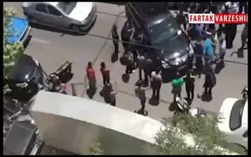 تشویق کنایه آمیز امید ابراهیمی توسط هواداران استقلال 