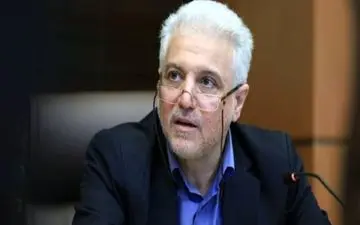 گران‌فروشی ماسک به داروخانه‌ها/ وزارت صمت تامین مواد اولیه را پیگیری کند
