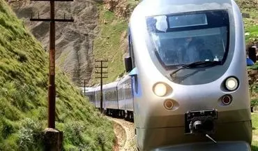 تشکیل قطار امداد برای انتقال آذوقه به مناطق سیل زده