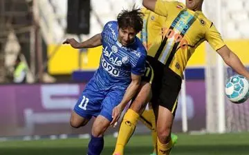 واکنش مهاجم استقلال به پایان قراردادش