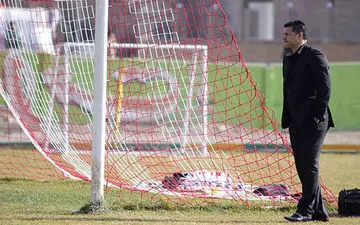 
خداحافظی قریب الوقوع علی دایی با  آقای گلی جهان 