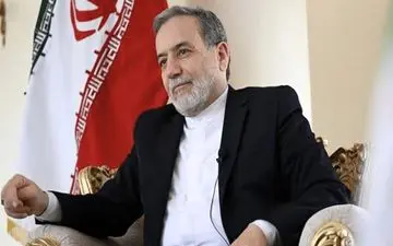 عراقچی و بارو در پاریس گفت‌وگو می‌کنند