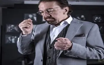 نگاهی کوتاه به زندگی و آثار ناصر چشم‌آذر + فیلم