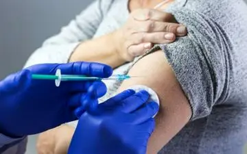 واکسن آنفولانزا خطر سقط جنین را کاهش می دهد