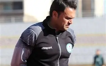 رزاقی راد: حسین‌خانی چیزی در آورد و در زمین ریخت!