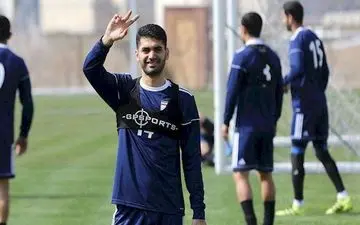  پیام علی کریمی برای ستاره ” استقلال “