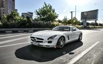 خودروی 10 میلیارد تومانی در خیابان‌های تهران +عکس