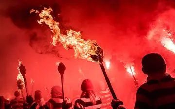  عکس منتخب نشنال جئوگرافیک | مشعل های سرخ