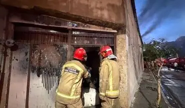 مجتمع تجاری نور درگهان قشم طعمه حریق شد
