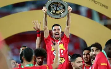 عمری: پیشنهاد خارجی از پرتغال، بلژیک و قطر داشتم