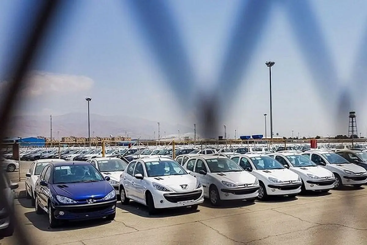 ایست بازار قیمت خودرو در روز اعلام تحریم‌های جدید علیه ایران + جدول