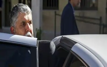 دیگر شاهد سرک‌کشیدن‌ در نمایشگاه کتاب نیستیم