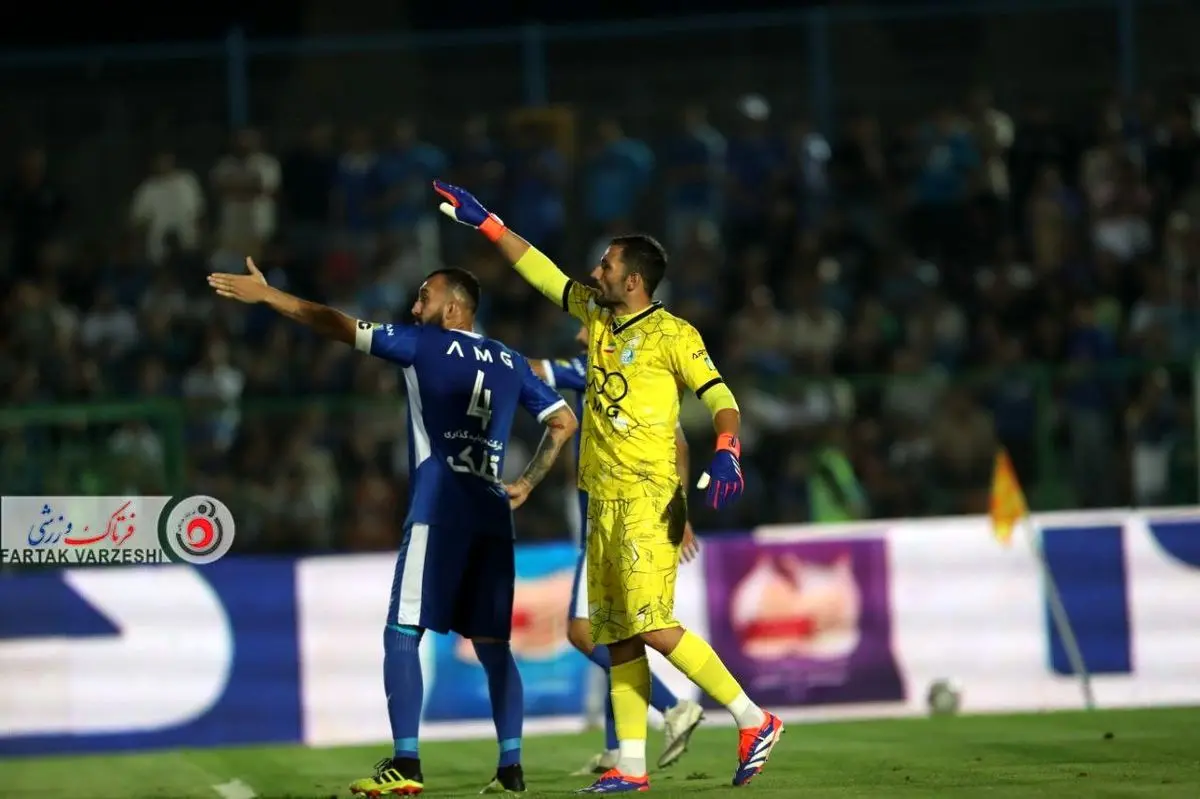 کمک بازیکن استقلال به پرسپولیس برای جذب یک بازیکن خارجی