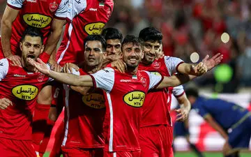 نه به تراکتور؛ ستاره پرسپولیس آماده تمدید