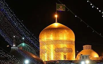 خادمینی که خود را برای پذیرایی از زائران امام رئوف آماده کرده اند + فیلم 