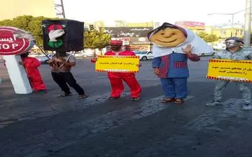برگزاری "کمپین از خودمان شروع کنیم" در تقاطع های شهر کرمانشاه به روایت تصویر