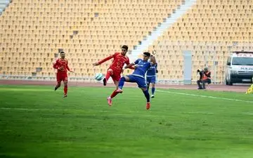 درگیری جنجالی بازیکن پیکان با دخالت علی دایی ختم شد