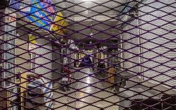 بازارهای کیش بالاخره تعطیل شد