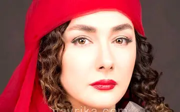 اشک هانیه توسلی درآمد | چهره آشفته و بی قرار هانیه توسلی در تشییع جنازه مهرجویی +عکس