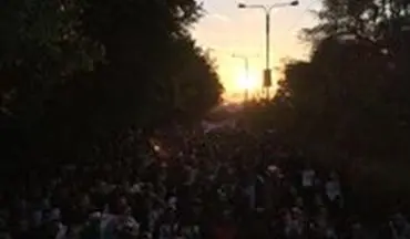 تصاویر حیرت انگیز از خروش بامدادی جمعیت در اهواز برای استقبال از پیکر شهید قهرمان: حاج قاسم سلیمانی