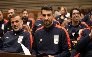 ماهینی: کنعانی‌زادگان را جدی نگیرید، عقلش ۱۸ ساله است