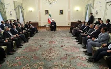 هدف از ایجاد پیام رسان های داخلی رفع انحصار است