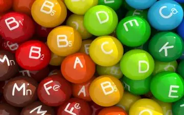 با داشتن این علائم حتما یک قرص ویتامین بخورید

