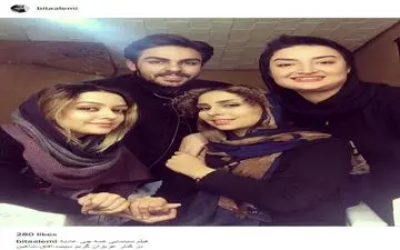 سلفی بیتا عالمی و همکارانش در پشت صحنه یک فیلم (عکس)