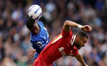 شب تلخ سرخ‌های جزیره؛ شکست لیورپول و یونایتد در هفته 35

