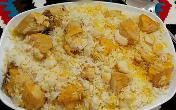 طرز تهیه سیر پلو شمالی با مرغ؛ خوشمزه و معطر به روش سنتی
