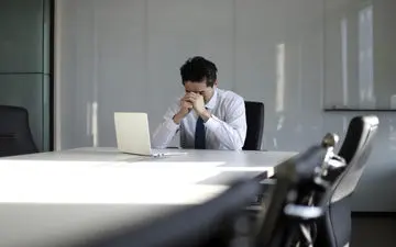 با روش ۳-۳-۳ اضطراب خود را کاهش دهید | چگونه از روش ۳-۳-۳ استفاده کنیم؟

