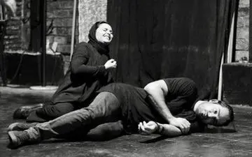  حضور متفاوت امین زندگانی در صحنه تئاتر