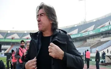  استقلال باید مربی‌اش را اخراج کند؟ 