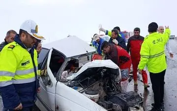 واژگونی پژو پارس در محور شاهرود–میامی؛ ۳ نفر مصدوم شدند