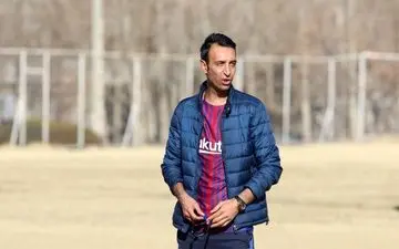 خودم باید به ” استقلال ” برگردم و مشکلش را حل کنم 