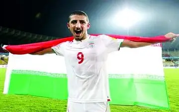 ستاره جام جهانی با استقلال بست