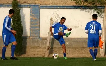  رقابت باجناق‌ها برای بازوبند کاپیتانی استقلال(عکس)