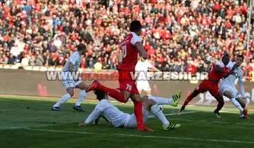 طرفداران پرسپولیس عالی هستند/فقط به قهرمانی پرسپولیس فکر می‌کنم