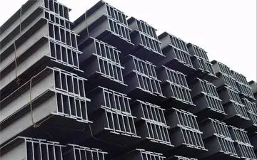  مردم منتظر ارزان شدن آهن نباشند