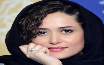 تیپ زننده پریناز ایزدیار با کت‌وشلوار تنگ و کوتاه زرد رنگ