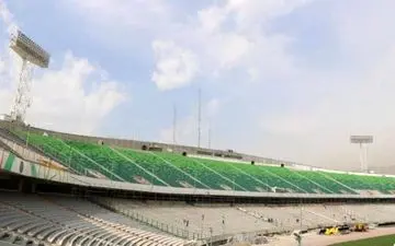 رونمایی از ورزشگاه آزادی تهران در مصاف ستارگان ۹۸ و سرخابی ها