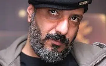 سلفی امیر جعفری به همراه همسر و فرزندش