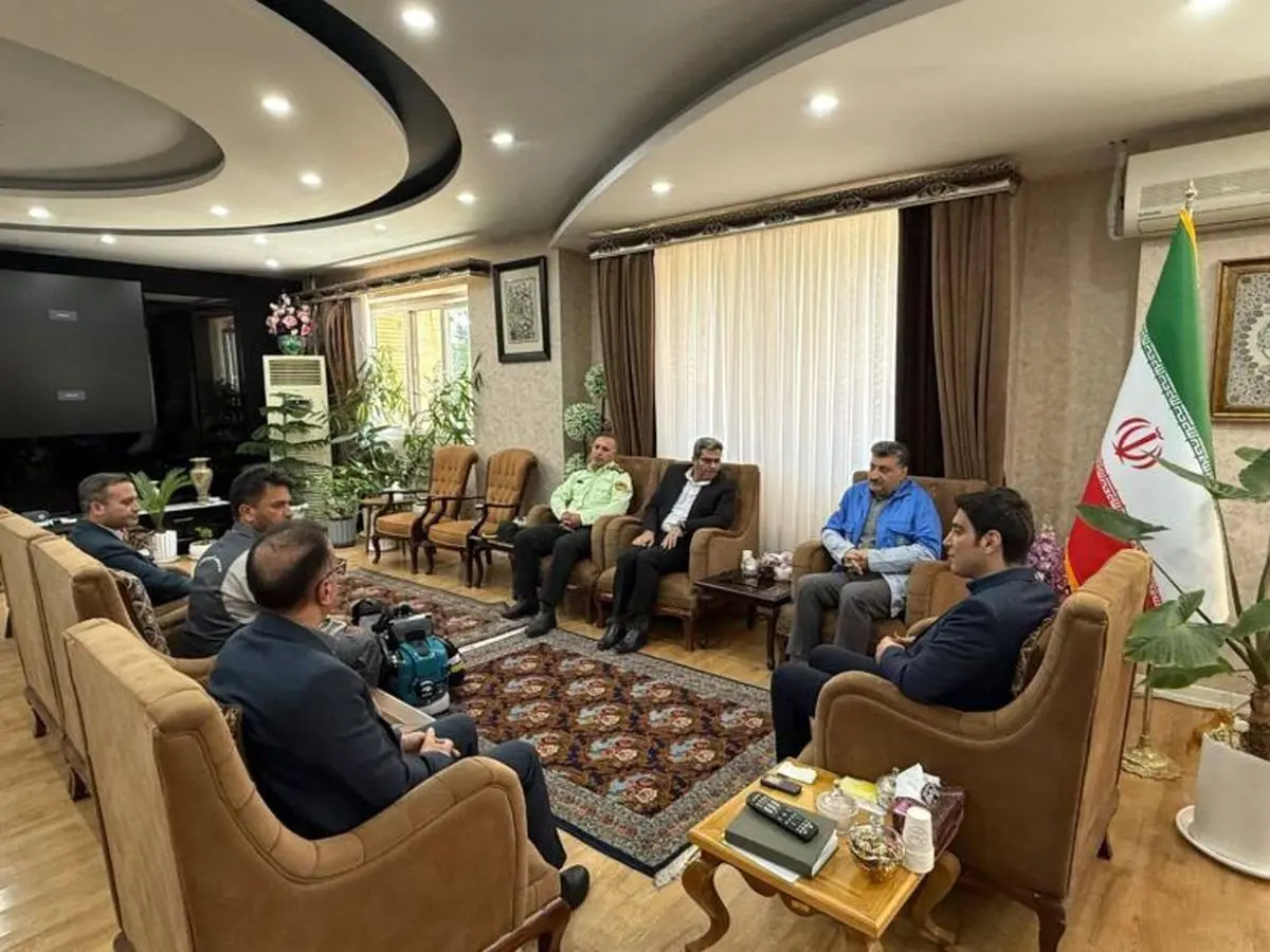 ۶۵ دستگاه دمنده بە اداره کل منابع طبیعی و سمنهای کردستان تحویل شد