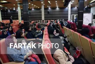 تجلیل از برگزیدگان جشنواره ملی مرز امن در کرمانشاه 