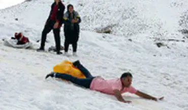 تفریحات زمستانی در ارتفاعات قم
