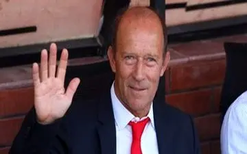  هیچ بازیکنی در تیم کالدرون امنیت ندارد